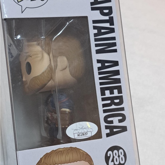 Marvel Captain America Funko Pop #288 Hand signed by Sam de la Rosa with JSA OSA